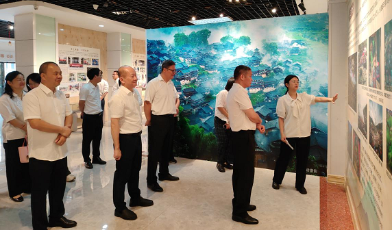 市政府投资项目审计中心党支部开展铸牢中华民族共同体意识主题党日活动