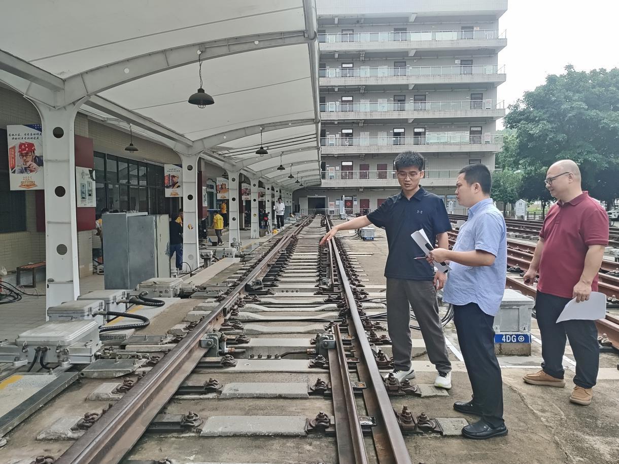 市审计局积极关注高职院校实训设备管理使用情况