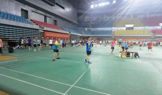 柳州市审计局组织参加市直机关羽毛球比赛